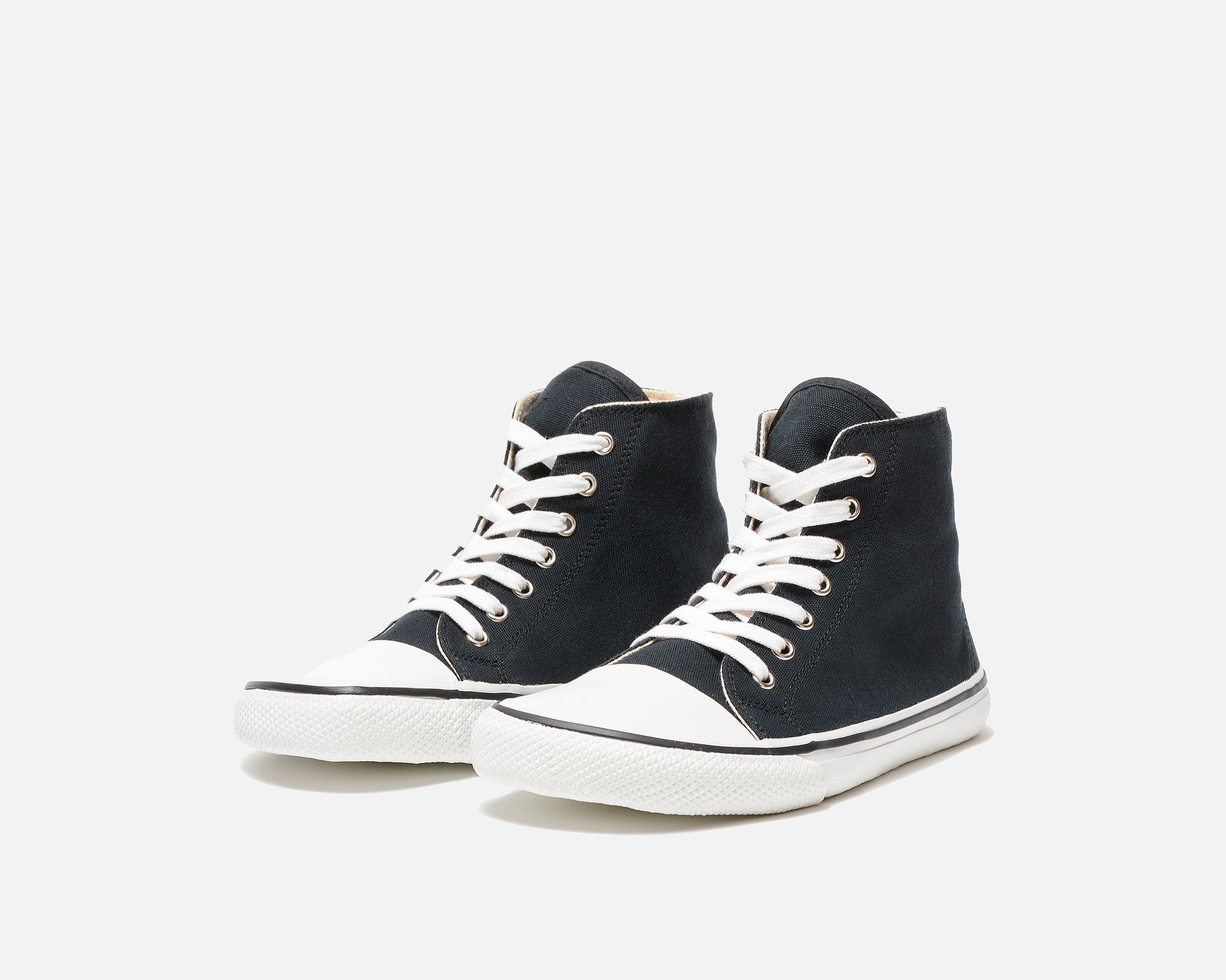 Bohempia Orik 2.0 Wide Black and White