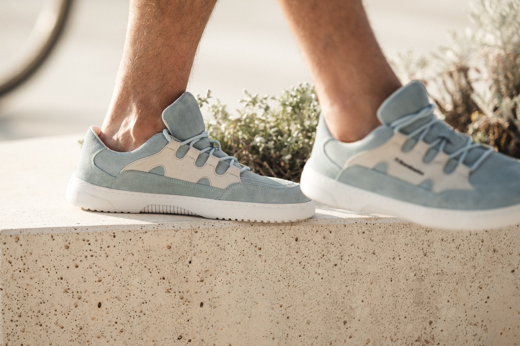 Barebarics Evo Light Blue & White