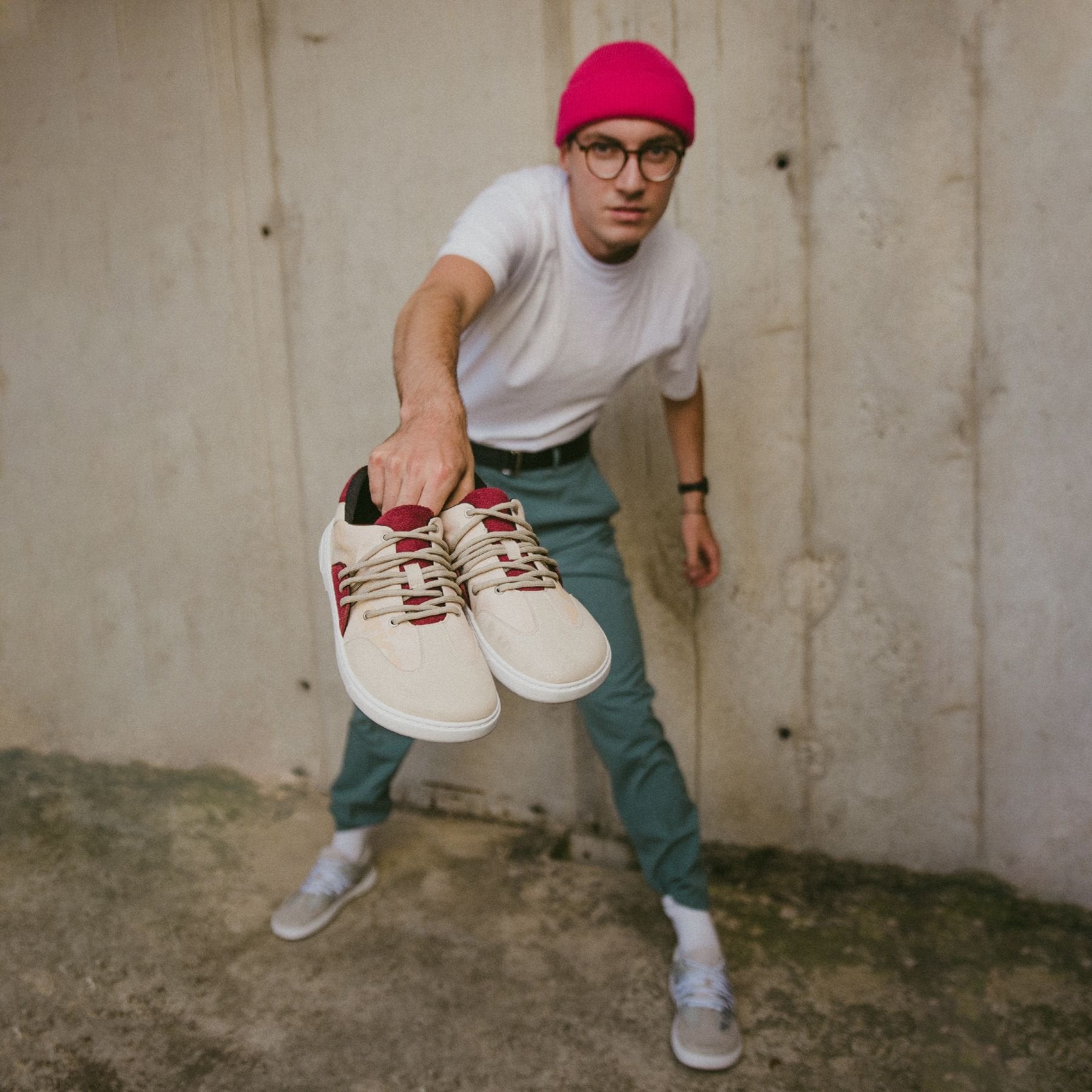 Barebarics Vibe Beige & Red