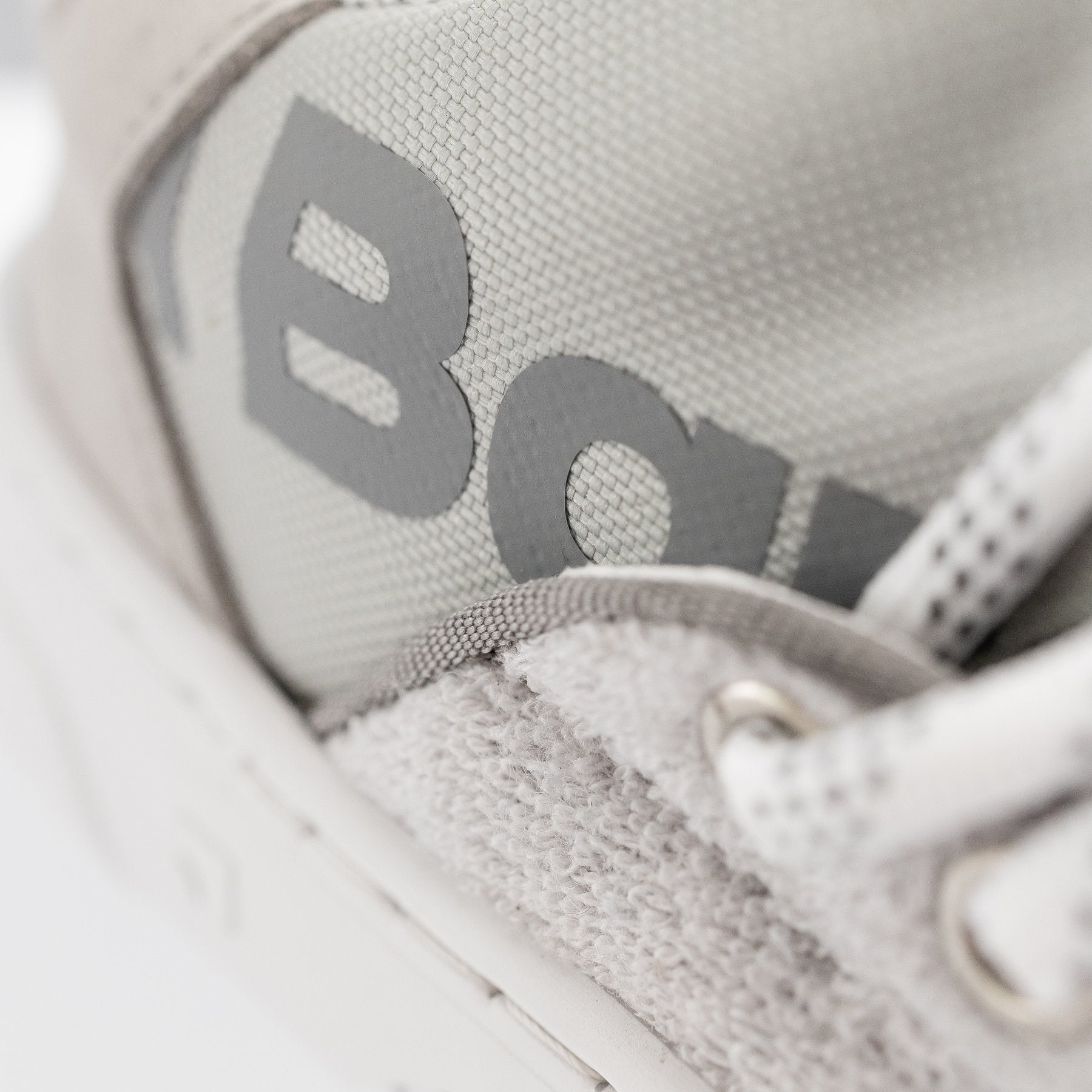 Barebarics Vibe Grey & White