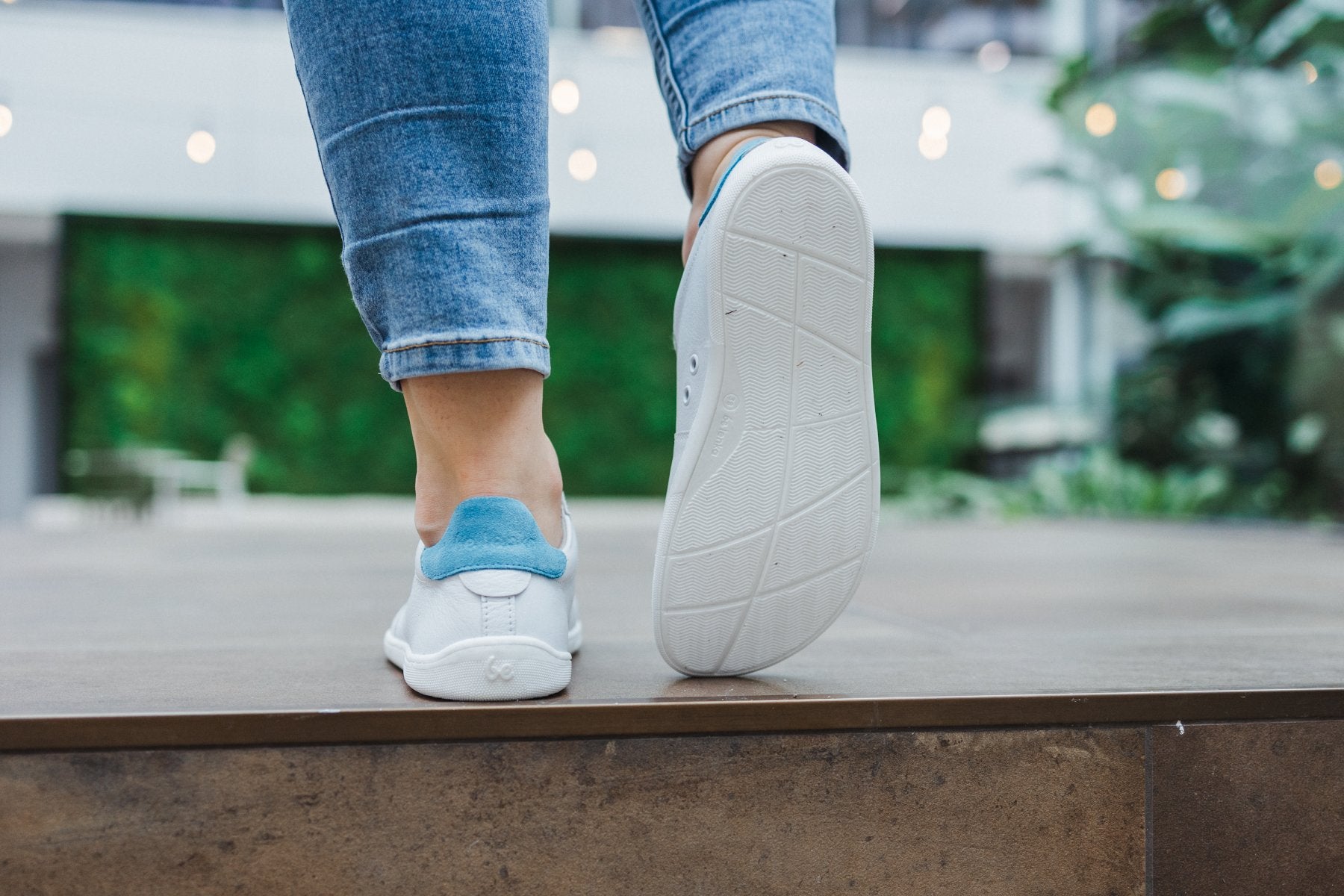 Be Lenka Royale White & Blue