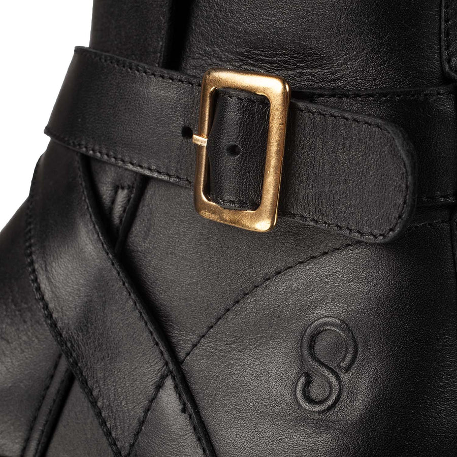 Shapen Divine Black