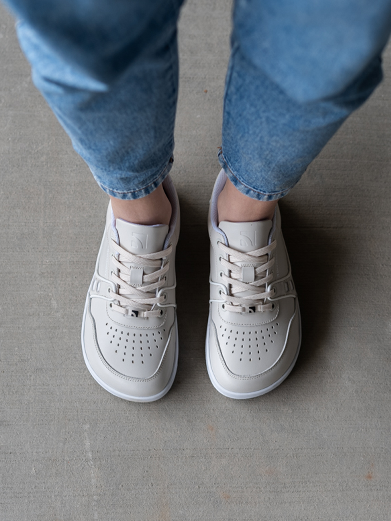 Barebarics Arise Cream White