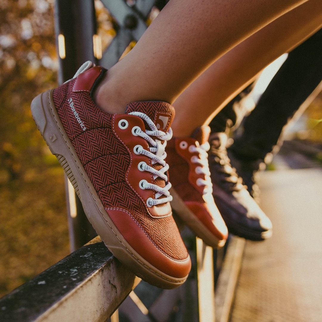 Barebarics Kudos Brick Red