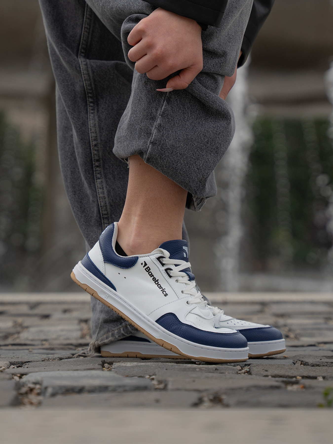 Barebarics Wave White &amp; Dark Blue