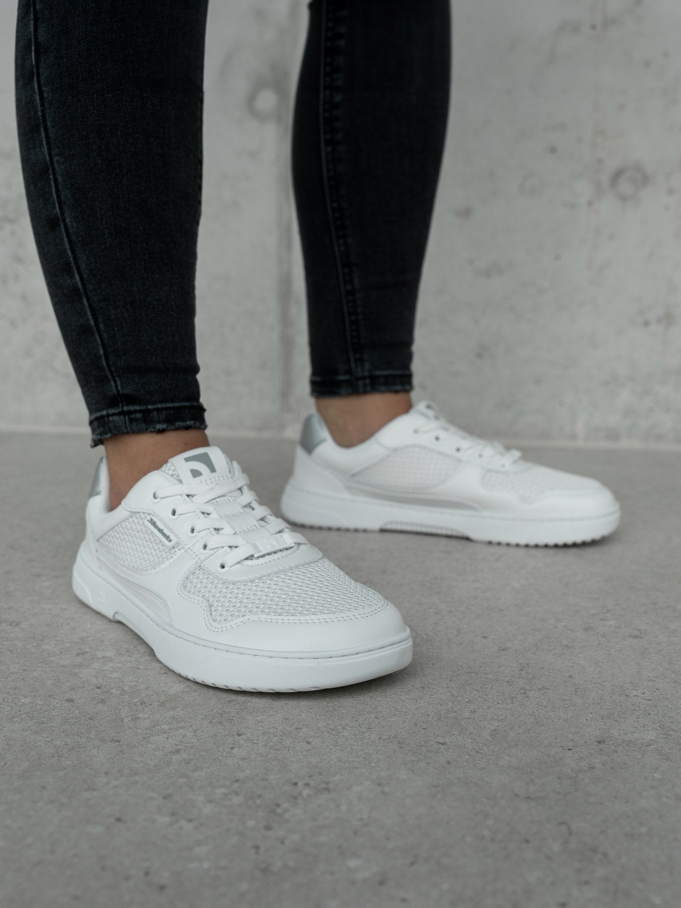 Barebarics Zing Fresh White &amp; Silver