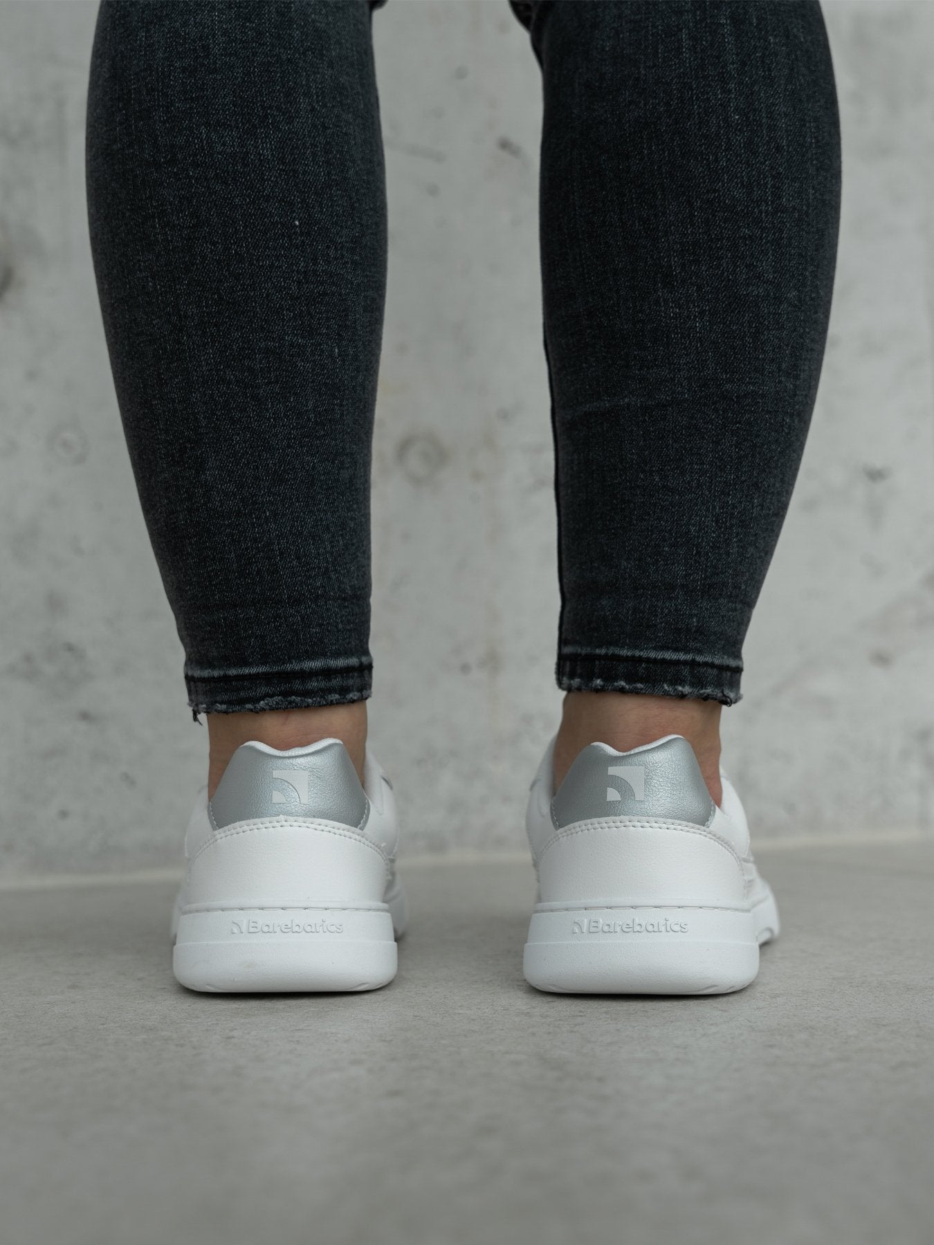 Barebarics Zing Fresh White &amp; Silver