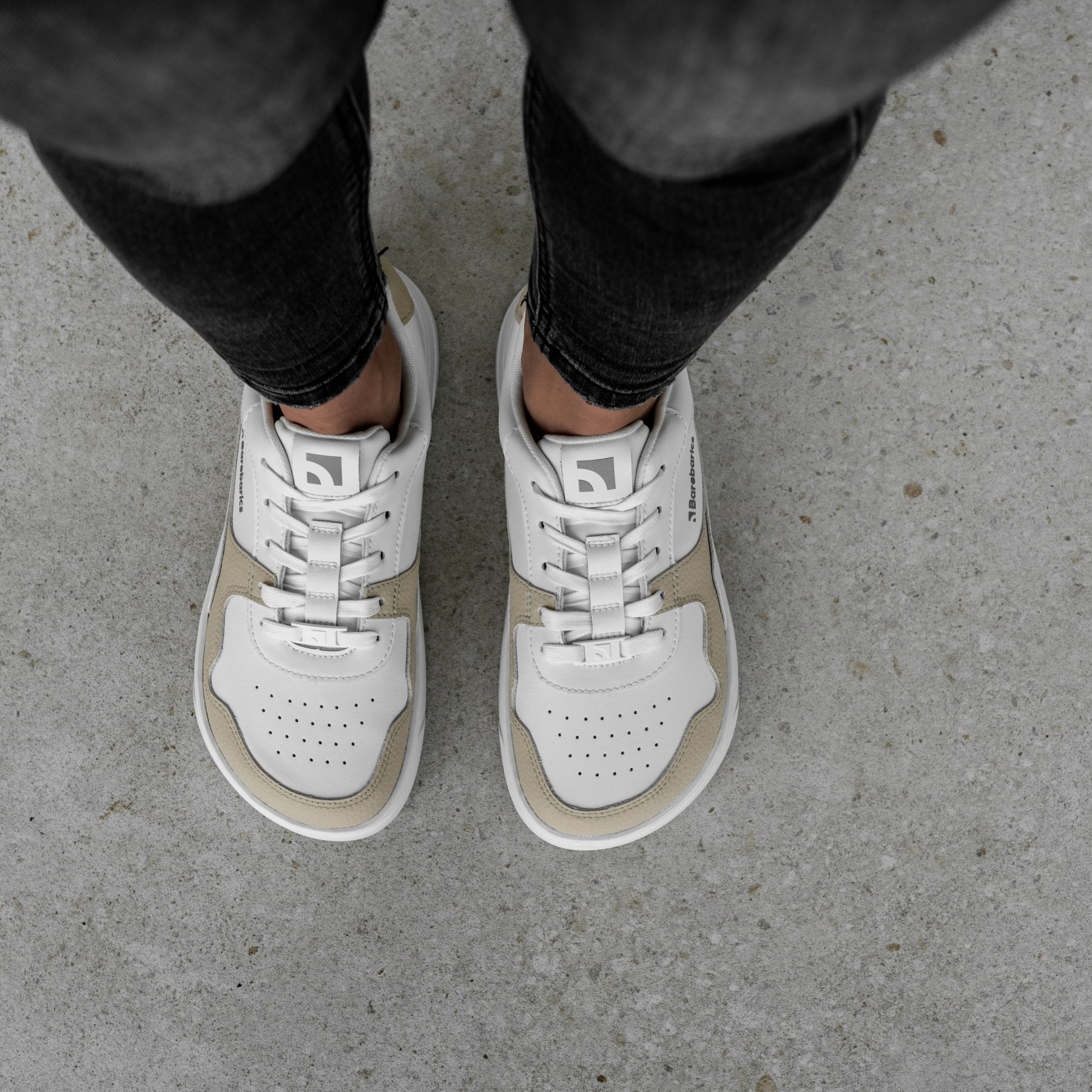 Barebarics Zing White &amp; Cream