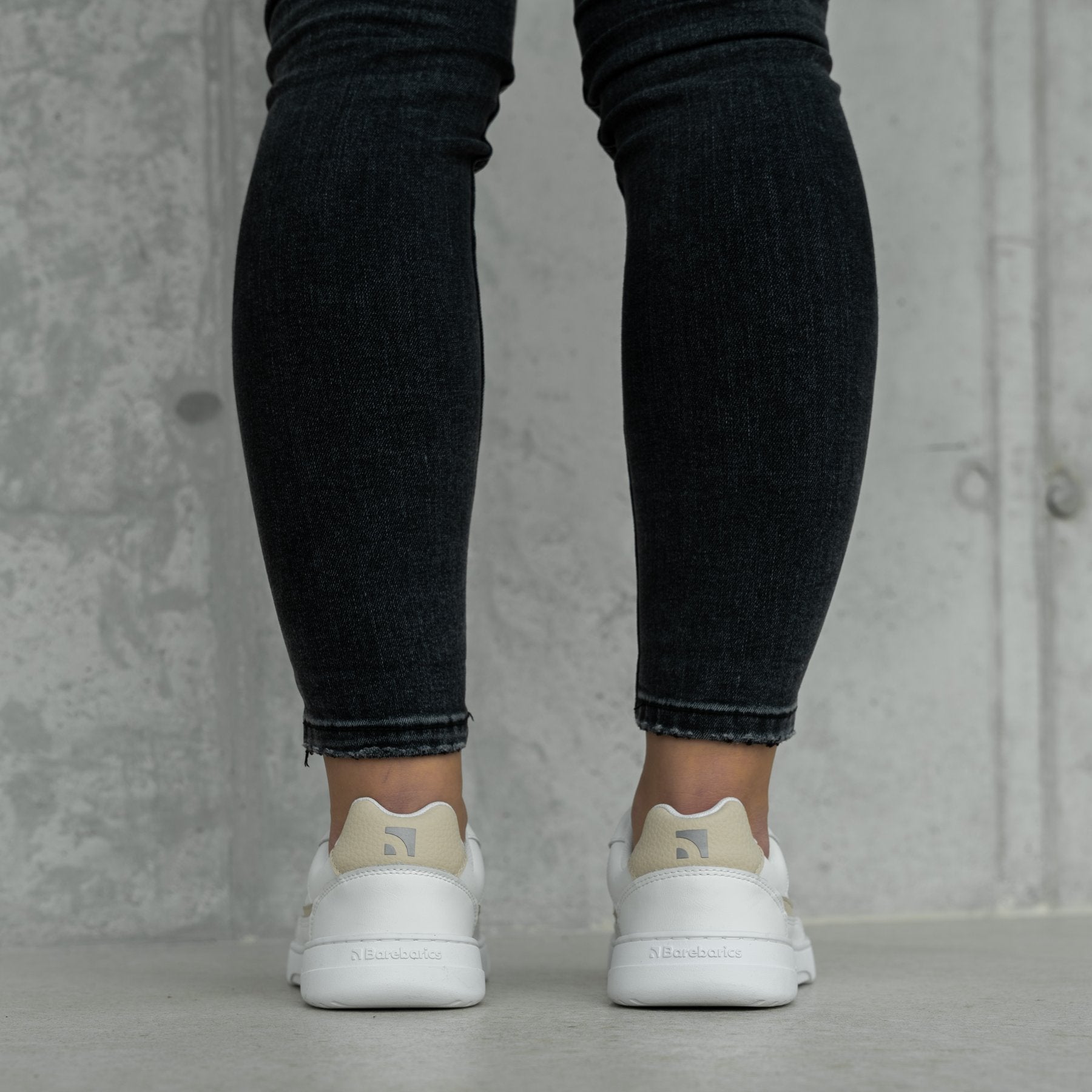 Barebarics Zing White &amp; Cream