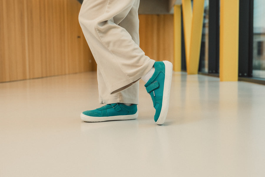 Be Lenka Joy Turquoise & White