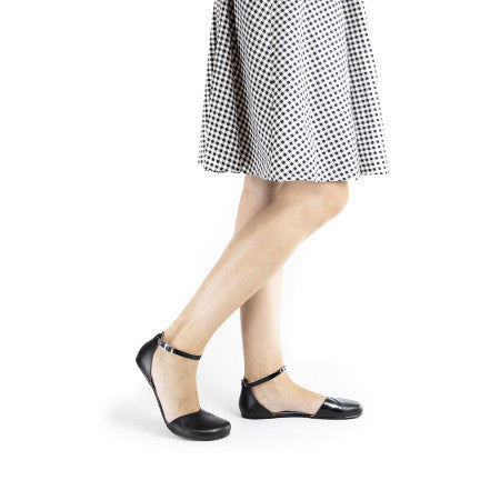 Shapen Poppy Leather Black
