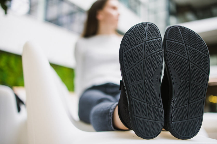 Be Lenka Synergy All Black